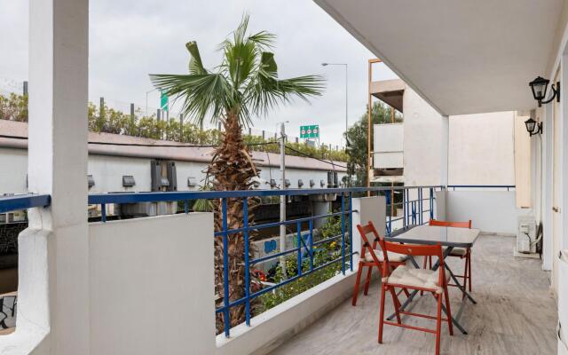 Homely Apartment in Piraeus with Balcony
