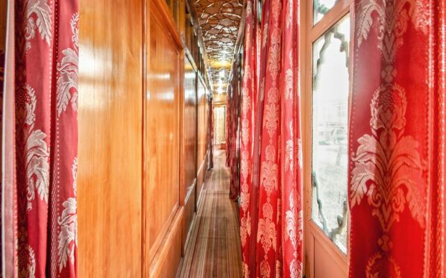 Oyo 14629 Ibrahim Group Of Houseboats