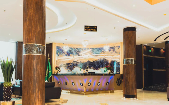 Golden Ship Hotel