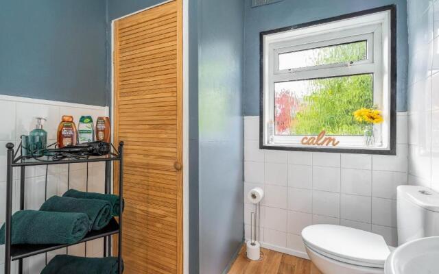 2 bed house/Edgbaston/Families/Contractors/Parking