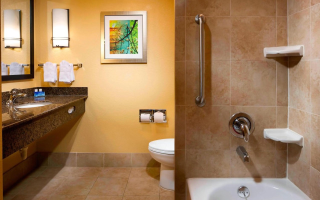 Fairfield Inn & Suites Houston Intercontinental Airport