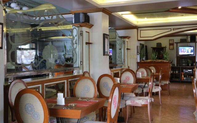 Golden Pine Hotel
