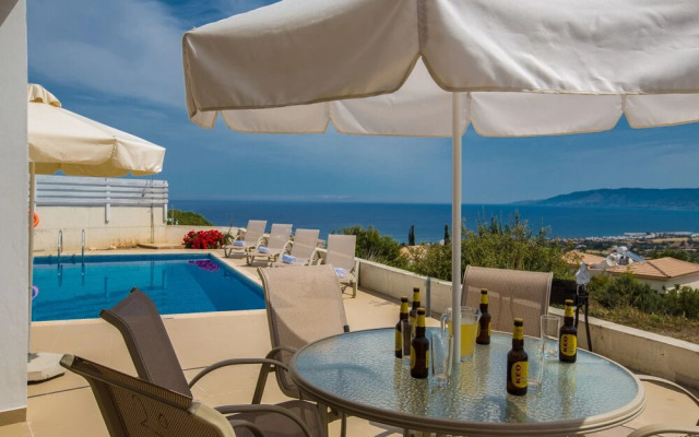Villa Abbie, Panoramic Sea Views