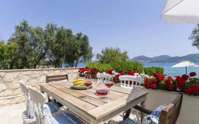 Agnadi Suites