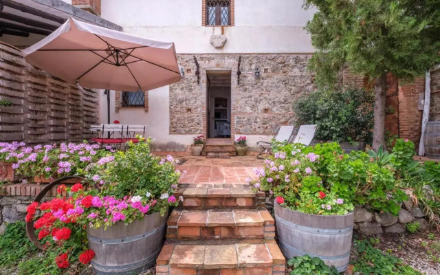 Sicilian Suite garden