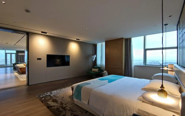 Golden Shining New Century Grand Hotel Beihai