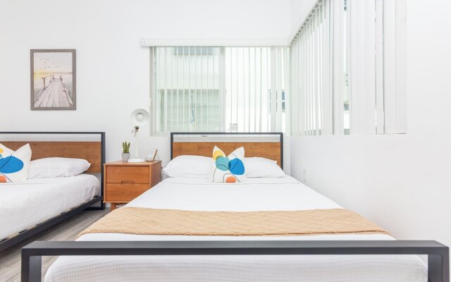 West Deco Boutique Apartments