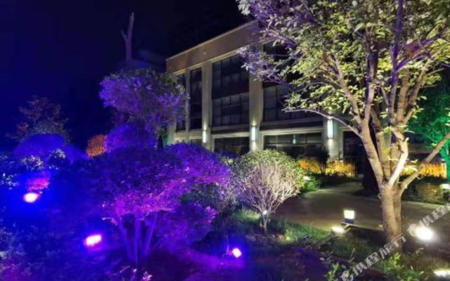 Kyriad Hotel (Luoyang Longmen high-speed railway station Branch)