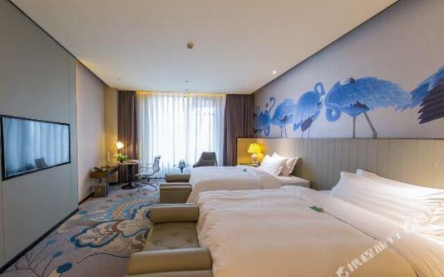 Peninsula International Hotel