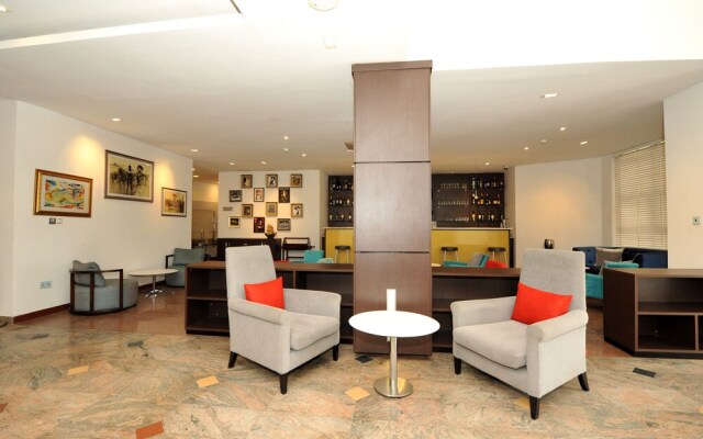 Silver Towers Hotel