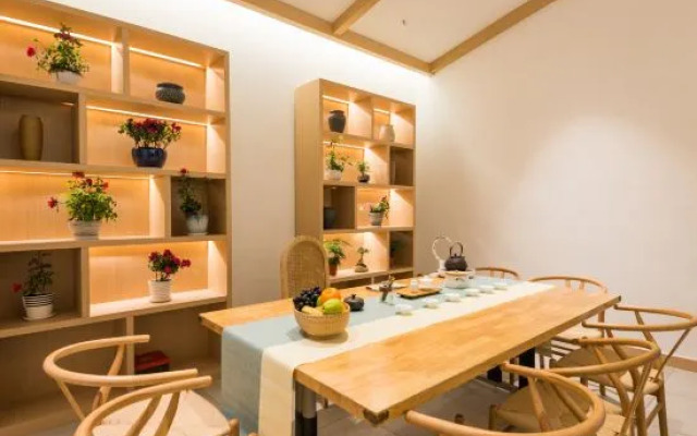 Zeke Mountain Residence Homestay