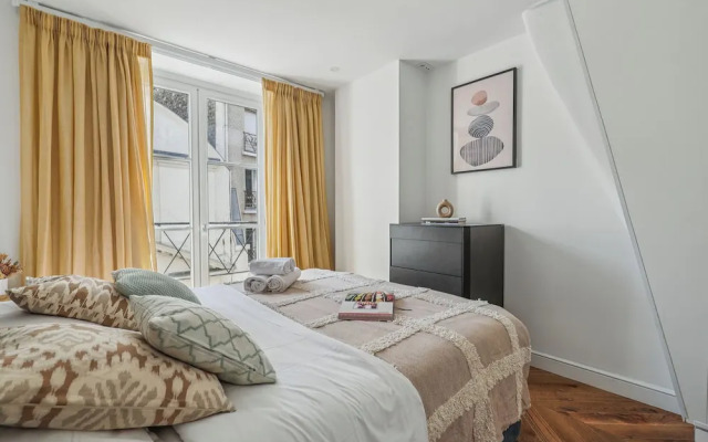 Chic 1BR Near Louvre & Musee d Orsay
