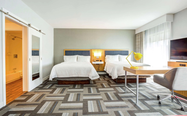 Hampton Inn & Suites Boston/Waltham