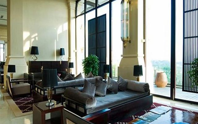 Le Parker International Hotel