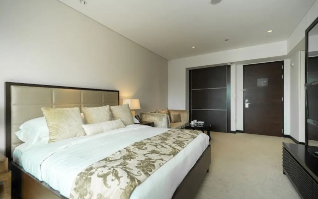 Luton Vacation Homes - Address Marina