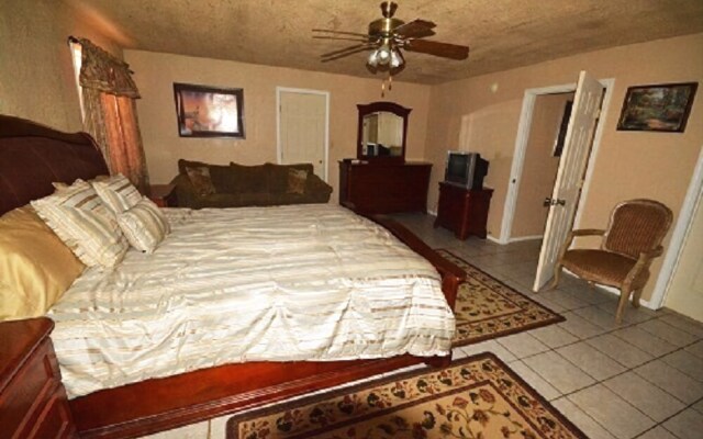 112 Mi Casa - Three Bedroom Cabin