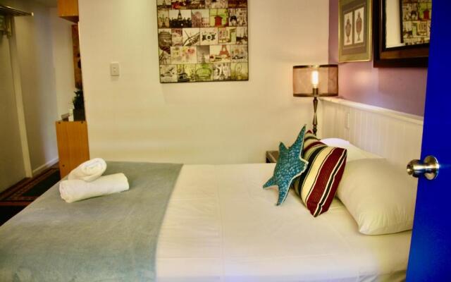 Hideaway Noosa Men Only Beach Resort