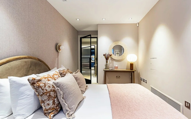 Pepys House: A Modern Touch of History
