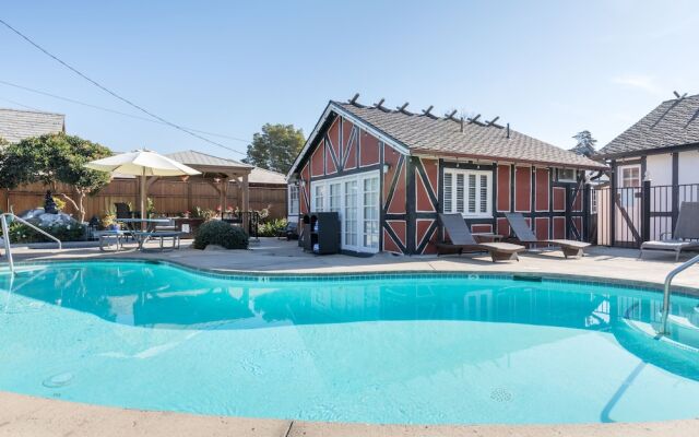 Solvang Inn and Cottages