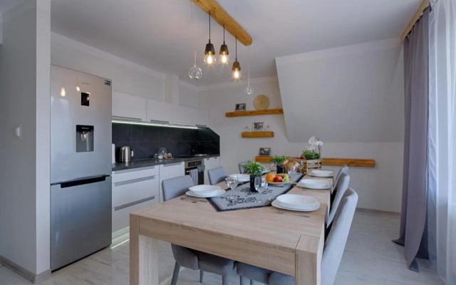Apartament Góralska Ostoja prywatne wejście widok na Tatry