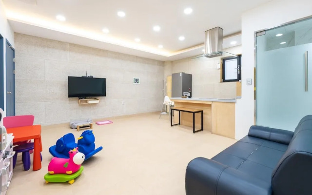 Gapyeong Highmong Pet-friendly Kids Pool