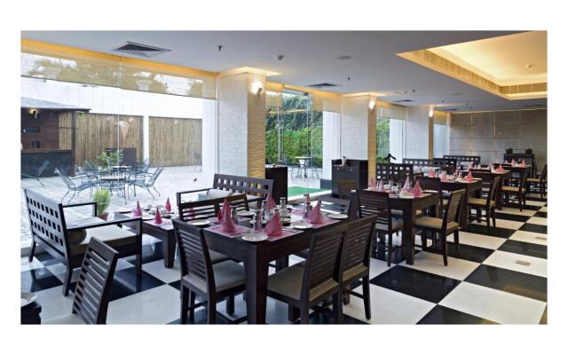 Clarks Avadh