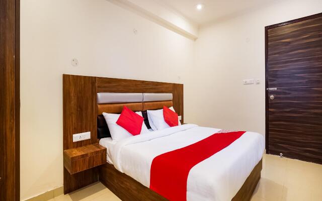 OYO 68955 Hotel Blue Eye