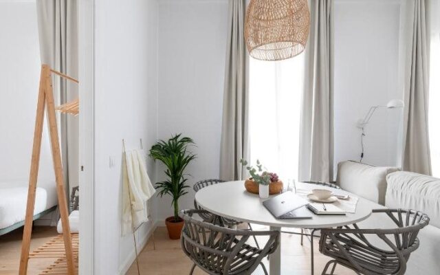 Aspasios Verdi Apartments