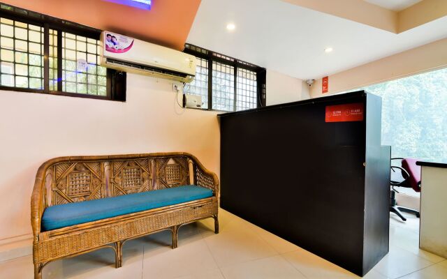 OYO 15944 Hotel Three Seas