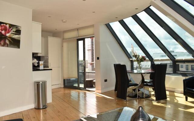 Chelsea Bridge Apartments