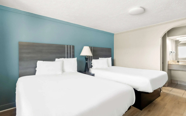 Econo Lodge Galveston Seawall