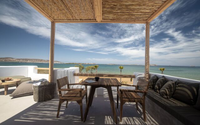 Seesoo Paros Beachfront Resort