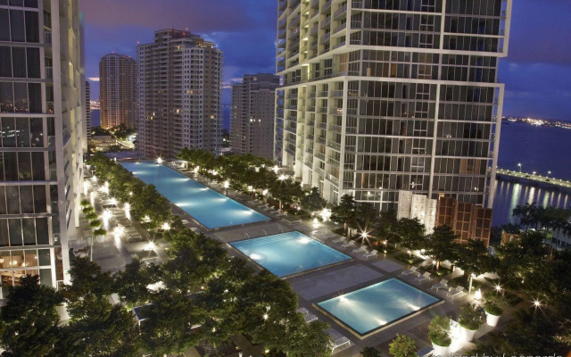 W Miami