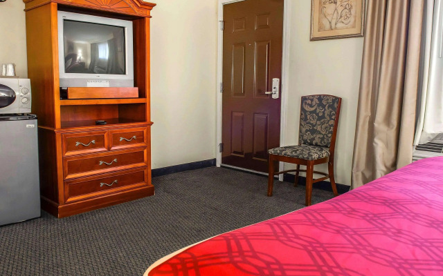 Econo Lodge Jefferson Hills Hwy 51