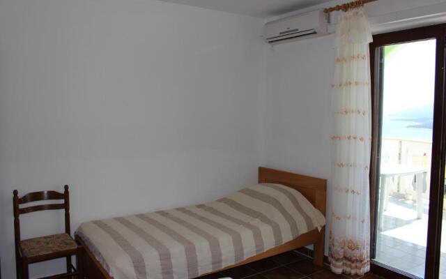 Egidio Gigi Bellich holiday apartments family houses