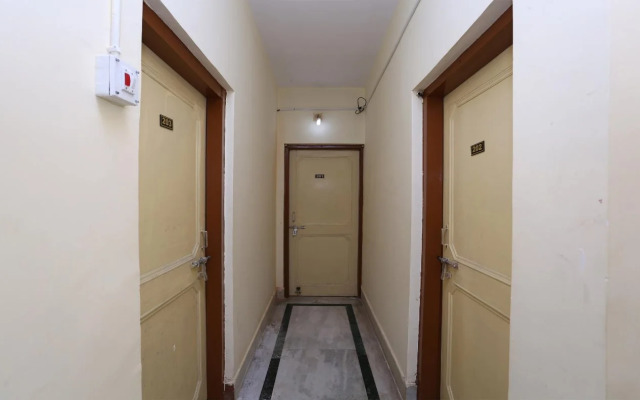 OYO 19323 Shiv Sai Guest House