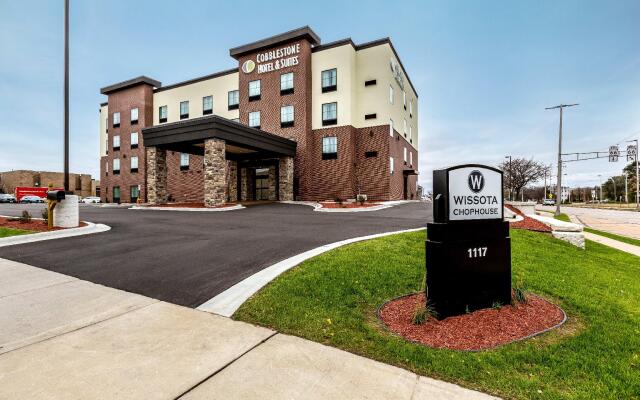 Cobblestone Hotel & Suites – Stevens Point