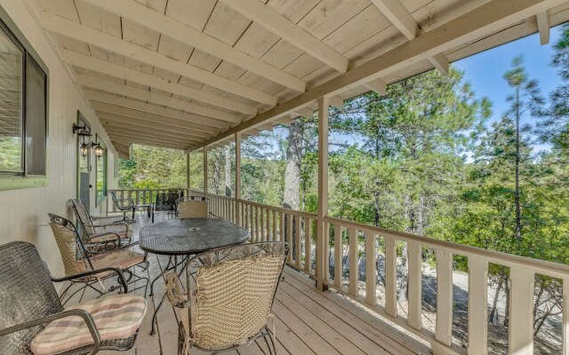 Cozy Ruidoso Cabin w/ Grill - 2 Mi to Alto Lake!