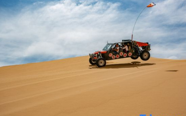 Shapotou Xingyue international camping base