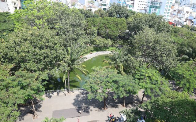 Liberty Hotel Saigon Parkview