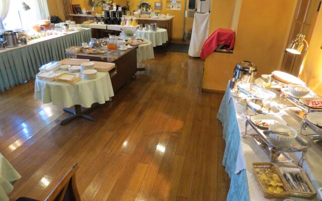 Poppy Springs Resort & Spa