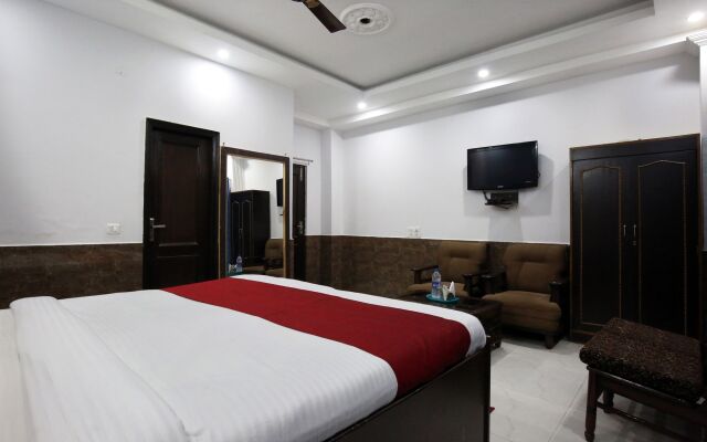 Hotel Oberoi By OYO Rooms
