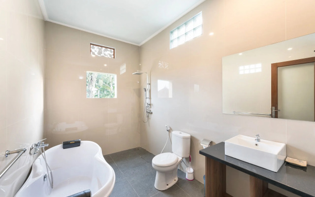 Liam Private Villa