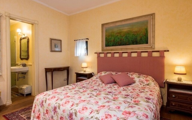 Deluxe Charming Florentine VILLA in the City. PLUS