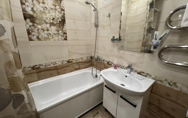 Be Home (Би хоум) на Строительном