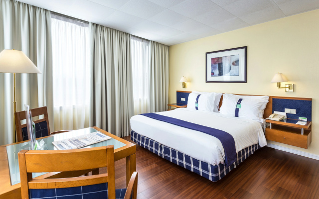 Holiday Inn Lisbon by IHG - Image 6