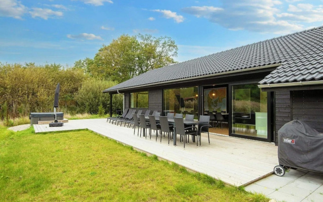14 Person Holiday Home in Ebeltoft-by Traum