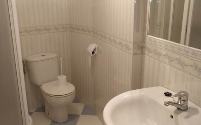 Accommodations, Turisticos