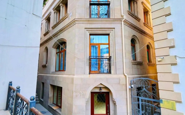 Two Rooms Plus Residence