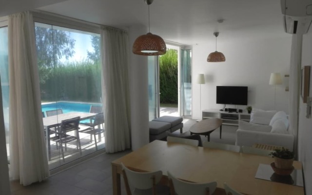 Novron Villa 11